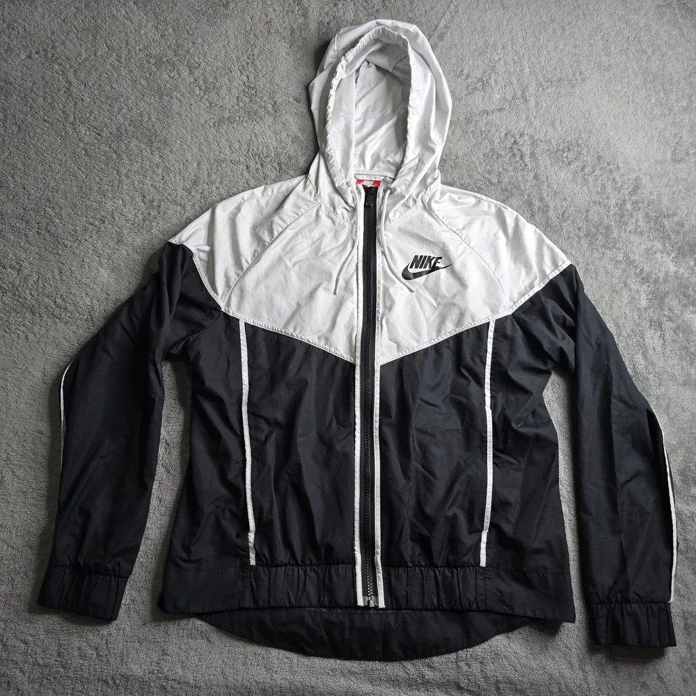 NIKE Sportswear Windrunner Jacket Women's Medium Black White Lightweight Running